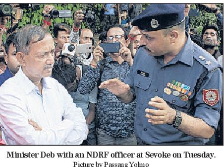 Deb apology over delay ...Navy to join in the search operation in Teesta.. 2 more unidentified bodies found .. Navy in the rescue 